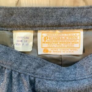 Vintage Pendleton grey straight line wool skirt with pockets